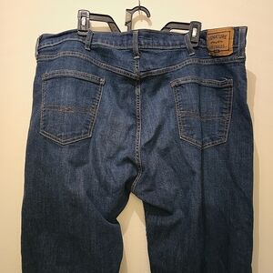 Signature Blue Relaxed Jeans with Classic Indigo Wash